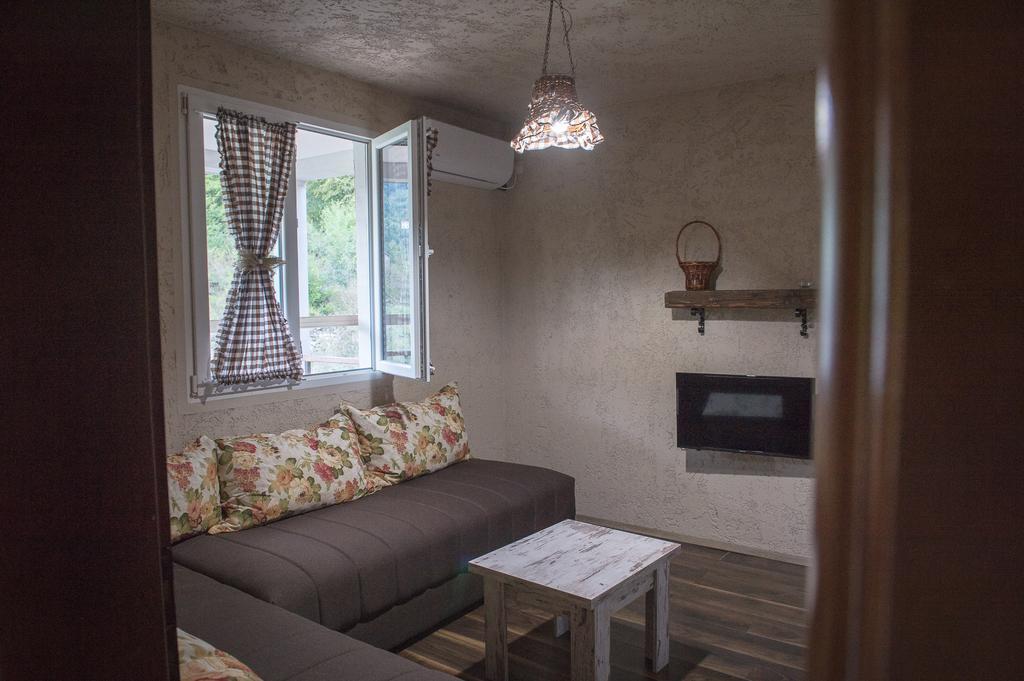 Apartments Djurovic Virpazar Εξωτερικό φωτογραφία